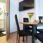 Zacisze Zeromskiego 3* زاكوباني