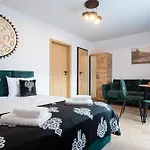 Zacisze Zeromskiego بيت ضيافة 3*