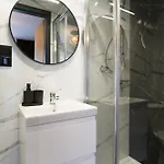 بيت ضيافة Zacisze Zeromskiego
