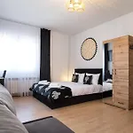 Gæstehus Zacisze Zeromskiego 3*