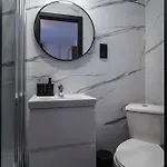 Zacisze Zeromskiego 3*