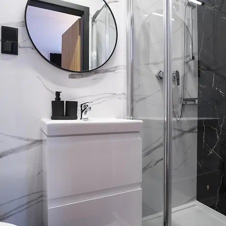 Zacisze żeromskiego 3*