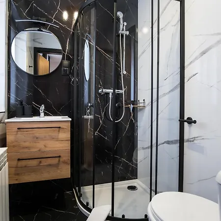 بيت ضيافة Zacisze Zeromskiego 3*