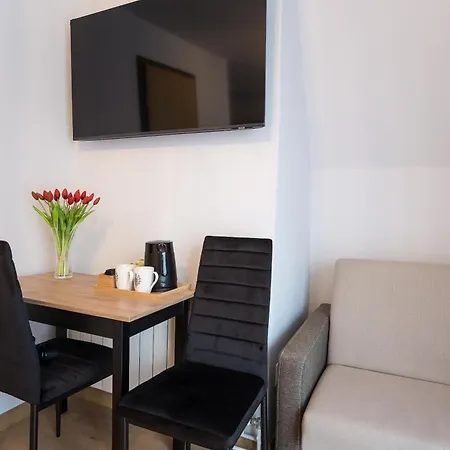 Zacisze Zeromskiego بيت ضيافة