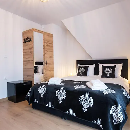 Zacisze żeromskiego 3*
